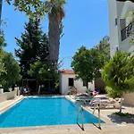 Felicity & Ξενοδοχείο *