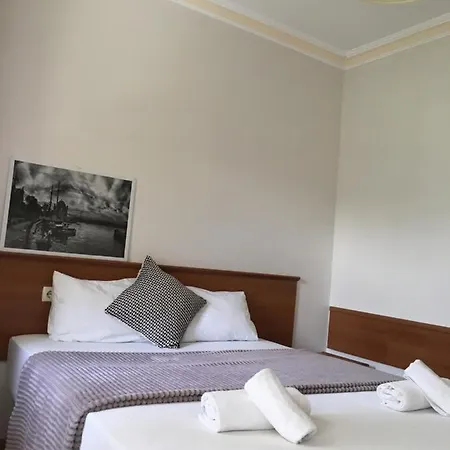 Felicity & Κεμέρ